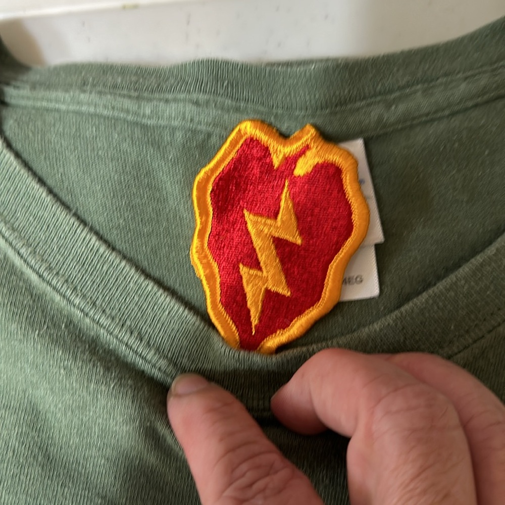 25th Infrantry Division US Army tee - Picture 3 of 4